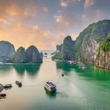 Vietnam wins award as Asia's leading tourist destination