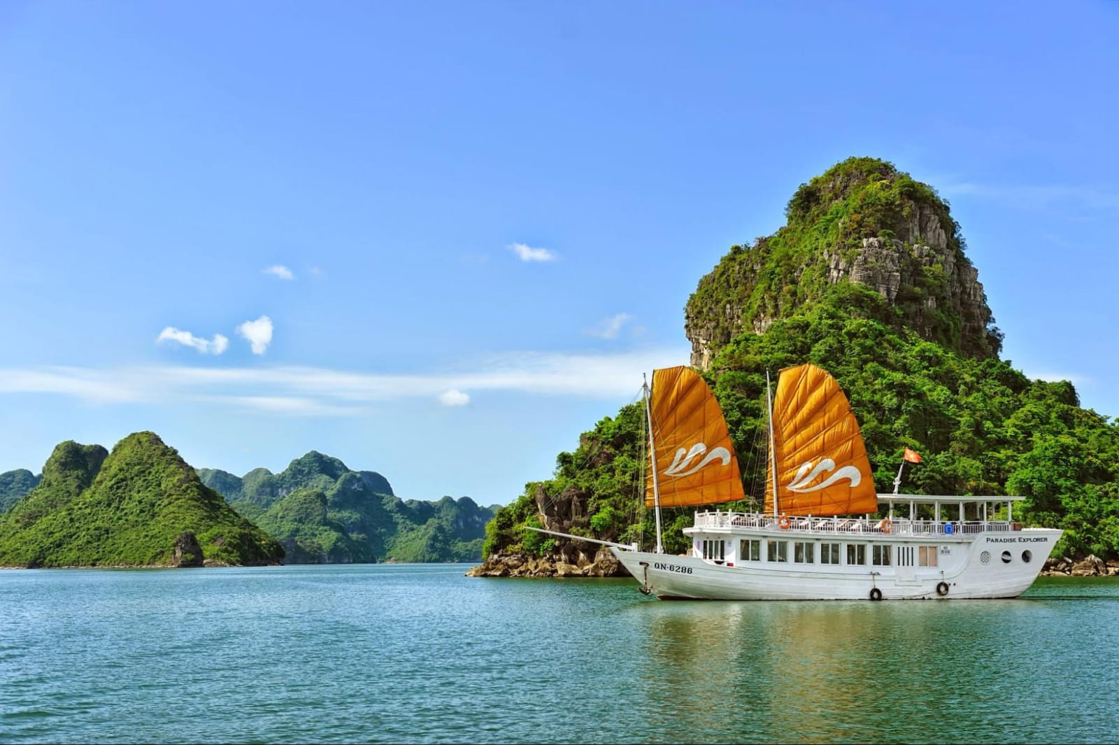 Halong Bay Cruise experience with Paradise Vietnam Cruises