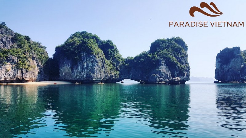 Ba Trai Dao Beach (Three Peaches Beach)
