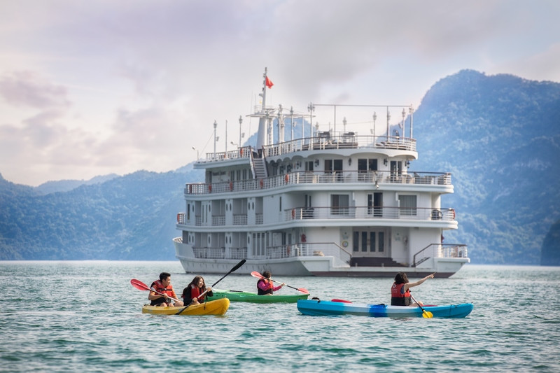 The best time to travel to Halong Bay is from March to May 