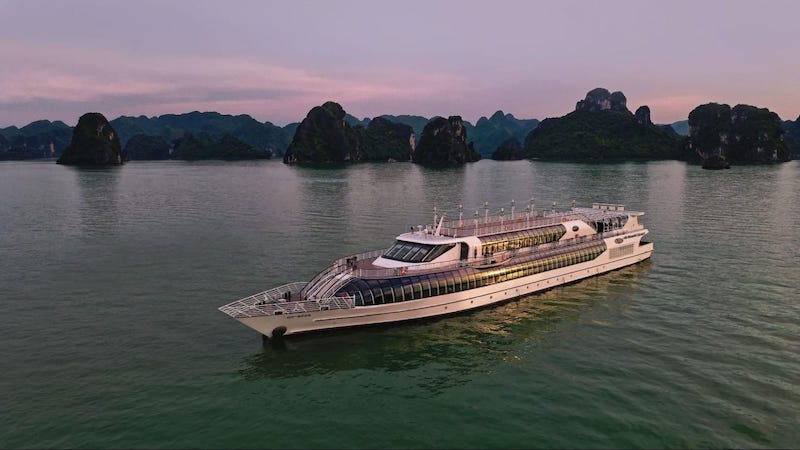 Halong Bay cruises 