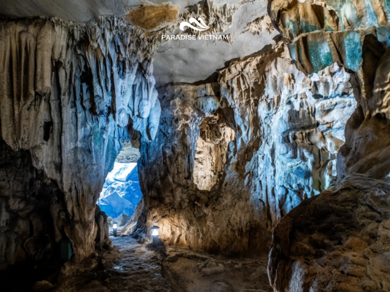 Trinh Nu Cave