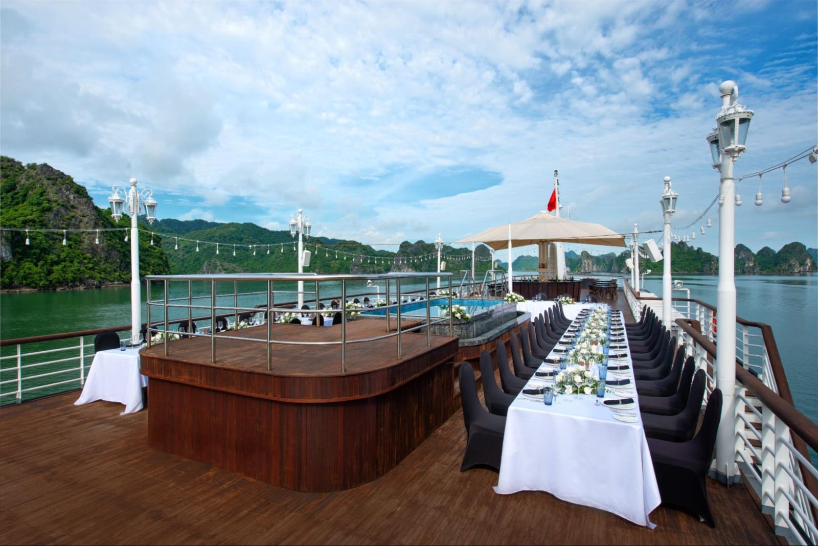 Halong Bay cruise 2 days 1 night