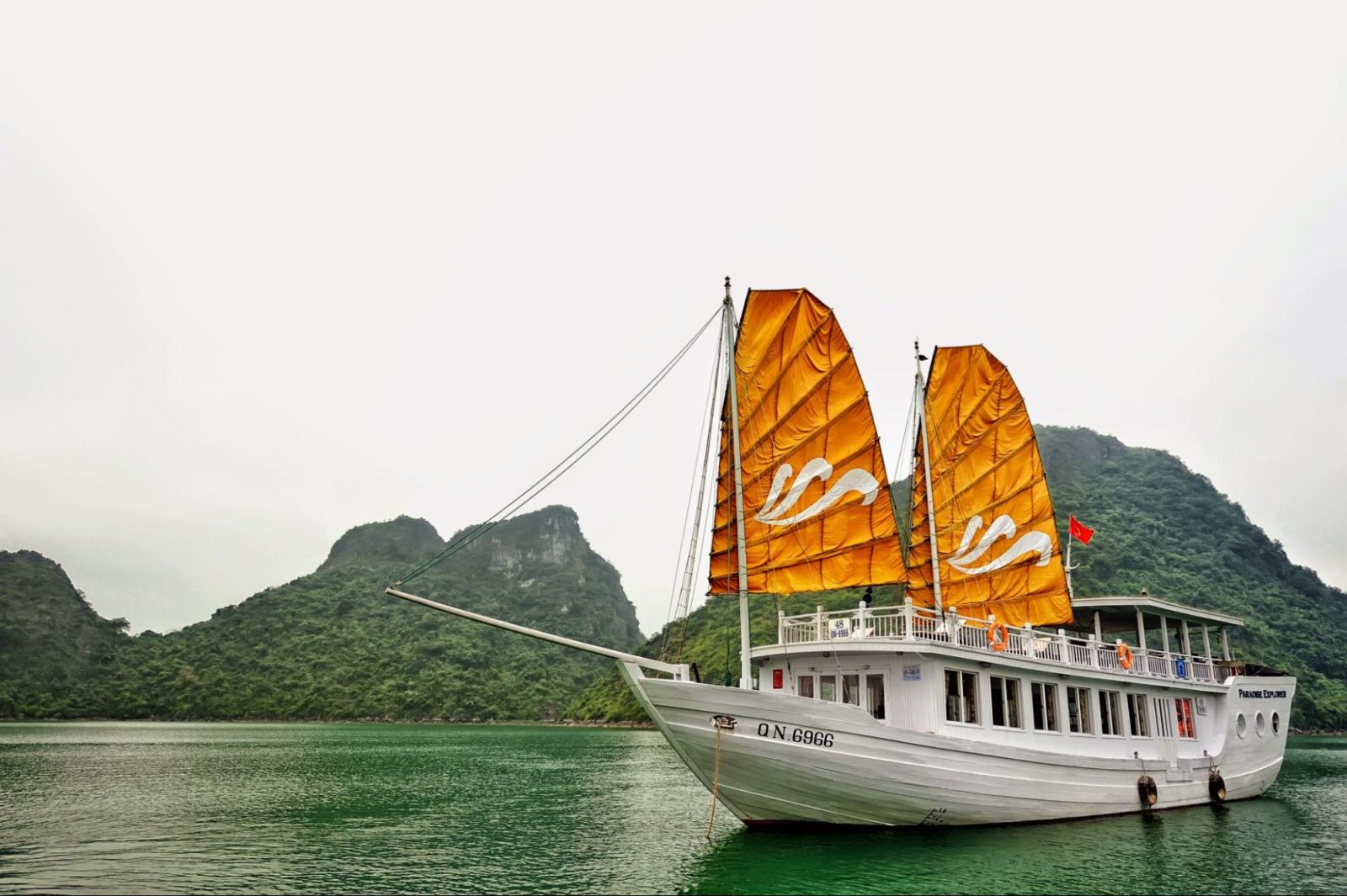 Halong-has-no-shortage-of-modern-entertainment