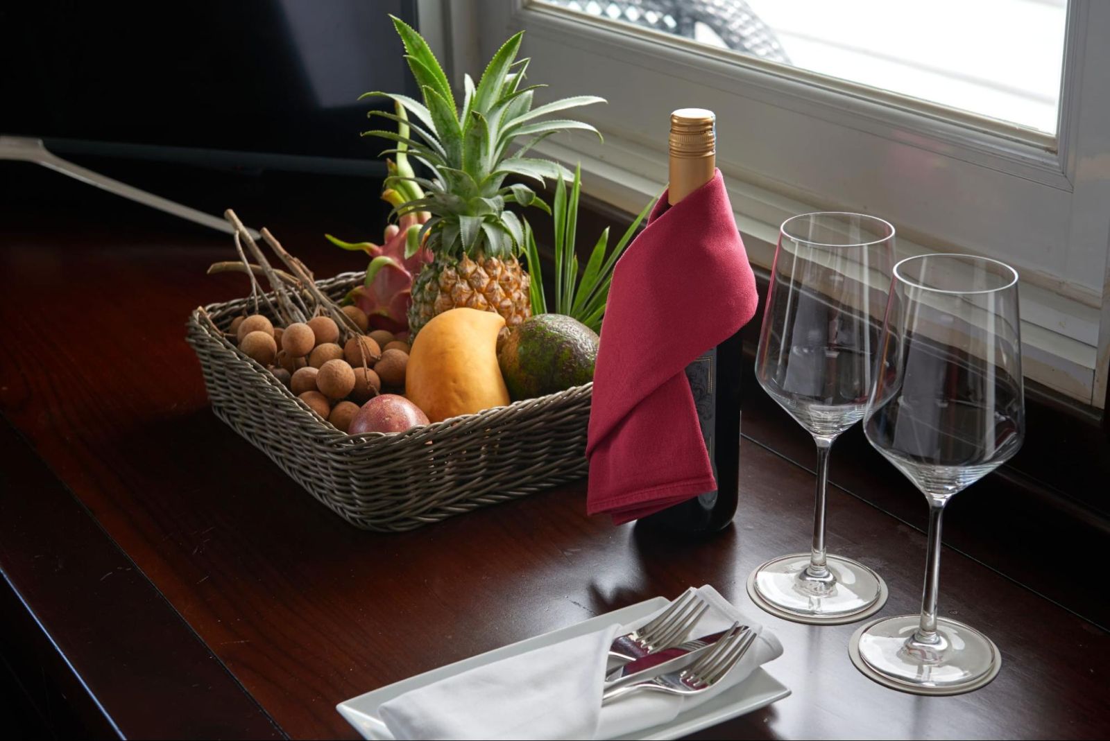 Paradise-Elegance’s-lavish-bars-are-sure-to-impress.