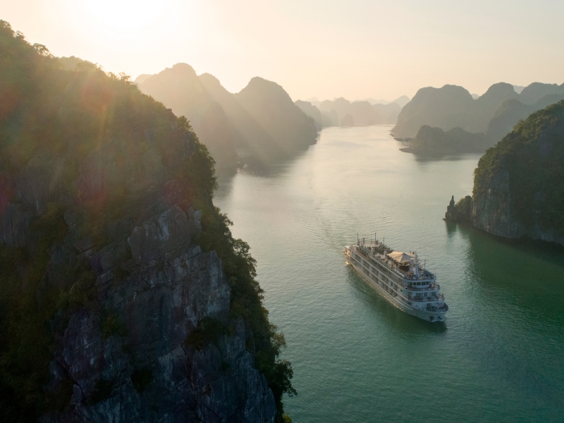 Sunset Cruises - Paradise Vietnam's Cruises