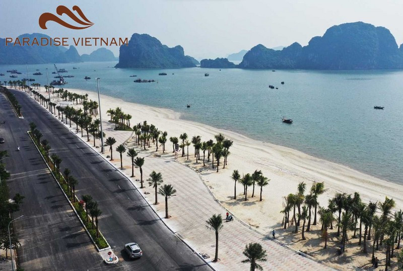 Hon Gai Beach visitors can admire the enchanting sight of the Bai Tho Bridge, Vietnam