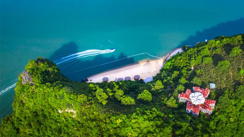 Soi Sim Island is a hidden gem tucked away in the heart of Halong Bay