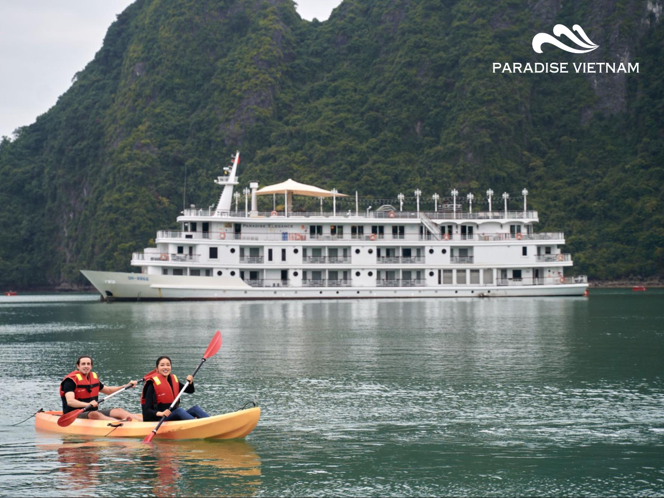 Kayaking in Ha Long Bay